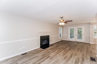 148 Blue Heron Dr in Jonesboro, GA - Foto de edificio - Building Photo