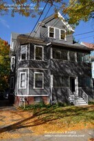 14 Powder House Blvd, Unit 4 in Somerville, MA - Building Photo