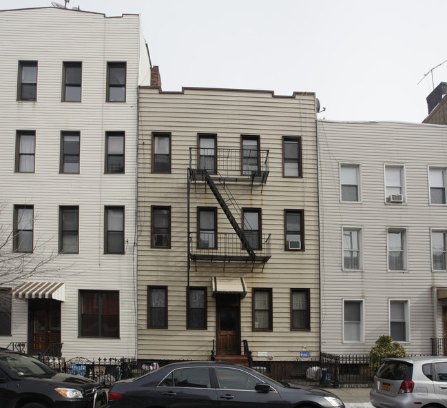 732 Leonard St in Brooklyn, NY - Building Photo - Building Photo