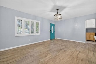 3121 30th St N in St. Petersburg, FL - Building Photo - Building Photo