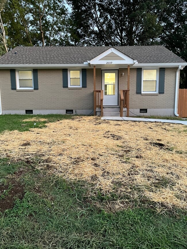 property at 2609 Buchanan St