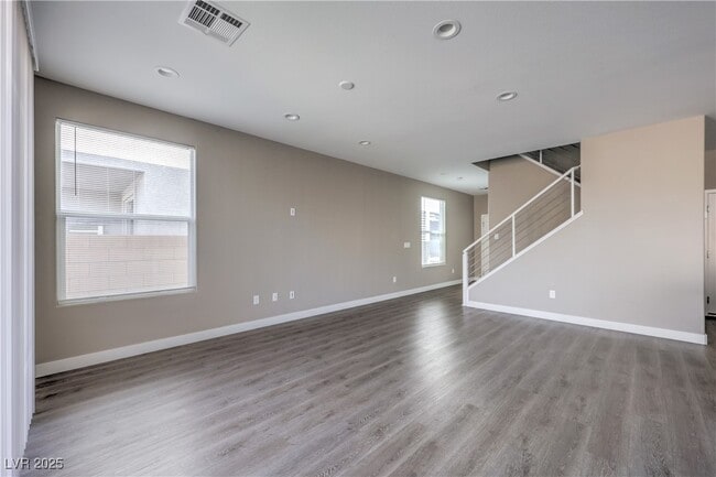 property at 3718 Paseo de Paz Ave