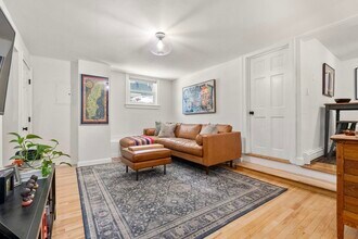 209 Bunker Hill St in Boston, MA - Building Photo - Building Photo