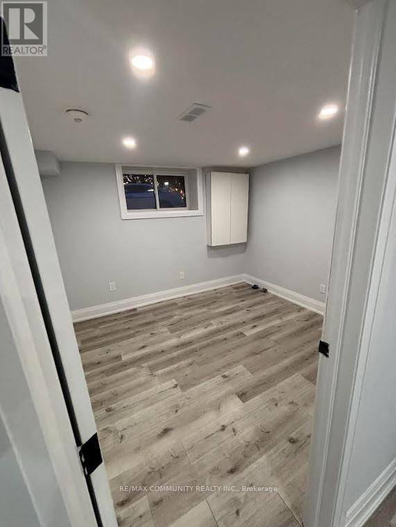 4055 Ellesmere Rd in Toronto, ON - Building Photo - Building Photo