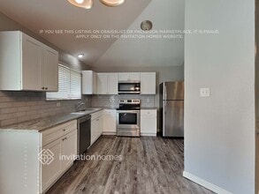 300 Blueleaf Dr in Arlington, TX - Building Photo - Building Photo