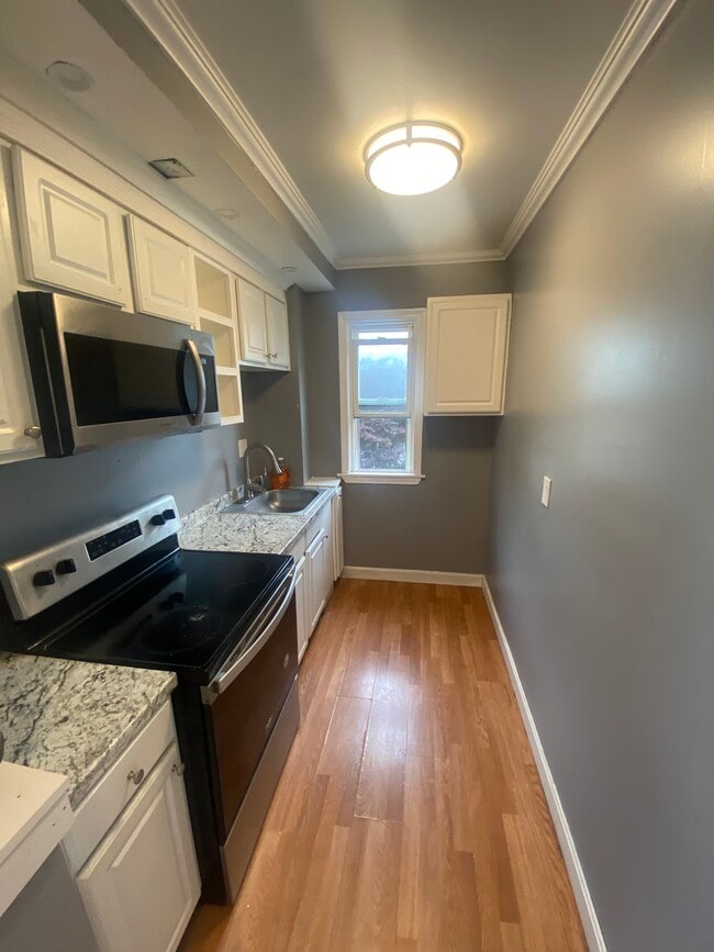 17 Ashley St, Unit 2