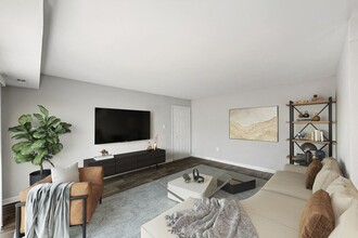 Dale Forest in Woodbridge, VA - Building Photo - Interior Photo