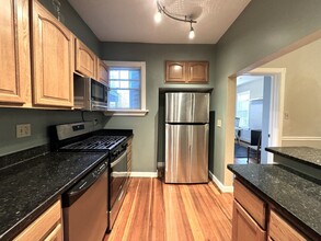 181 Paris St, Unit #1 in Boston, MA - Building Photo - Building Photo