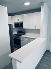 930 N 14th Ct in Hollywood, FL - Building Photo - Building Photo