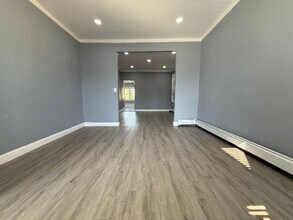 95 W 54th St in Bayonne, NJ - Building Photo - Building Photo