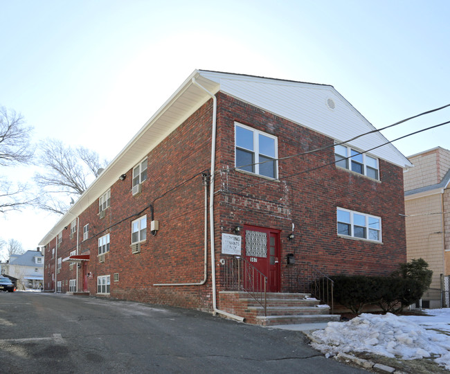 567 Walnut St in Elizabeth, NJ - Building Photo - Building Photo