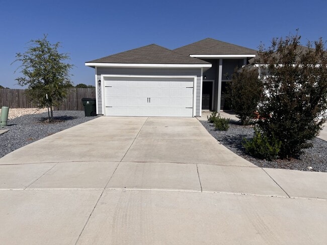3446 Scott Cir in Seguin, TX - Building Photo - Building Photo