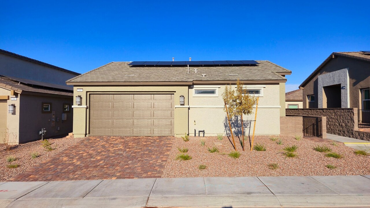 348 Aravalli Crst St in Henderson, NV - Building Photo