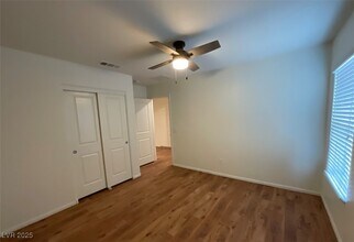 413 Burgos Ave in North Las Vegas, NV - Building Photo - Building Photo