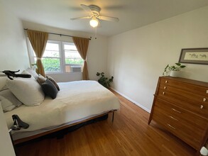 1322 Ocean Park Blvd, Unit 1/2 in Santa Monica, CA - Building Photo - Building Photo