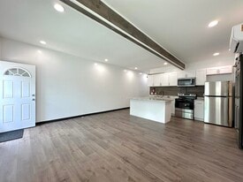 403 Liberty St, Unit 403 in Newburgh, NY - Building Photo