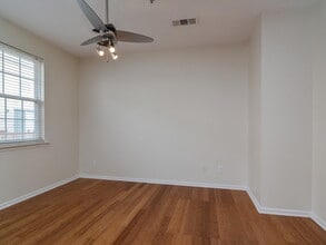 142 Weatherstone Square Dr in Woodstock, GA - Building Photo - Building Photo