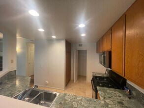 7291 Coho Dr in Huntington Beach, CA - Building Photo - Building Photo