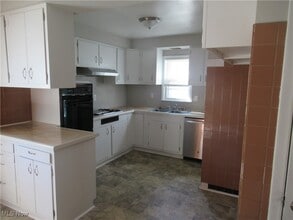 82 Best St in Bedford, OH - Building Photo - Building Photo