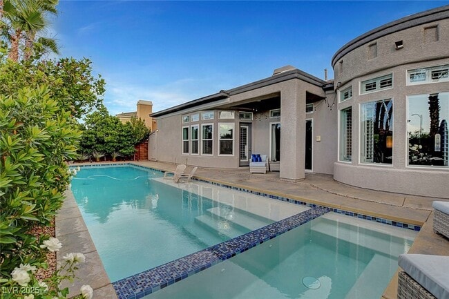 property at 1704 Choice Hills Dr