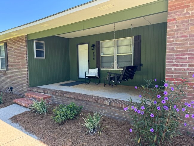 property at 7521 Cottonwood Rd