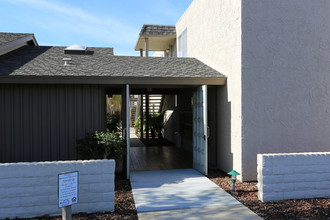 Merrywood Apartments in Carlsbad, CA - Building Photo - Building Photo