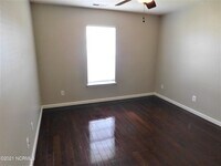 100 Meadowbrook Ln photo'