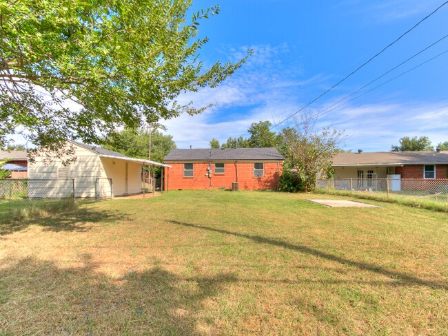 3612 Firethorn Dr in Del City, OK - Building Photo - Building Photo