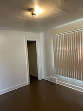18620 Russell in Highland Park, MI - Building Photo - Building Photo