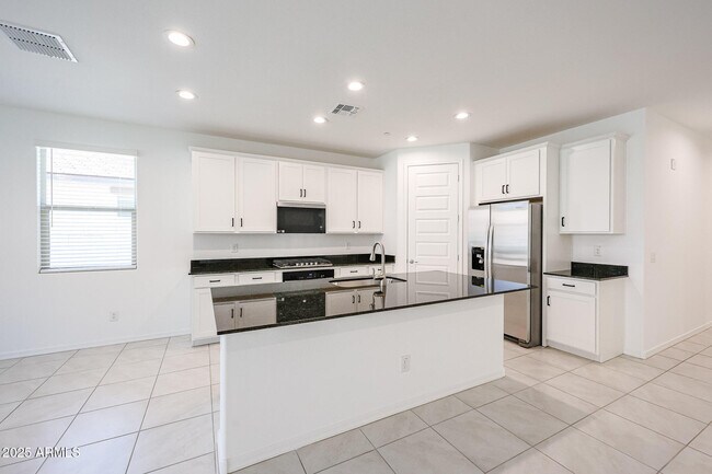 28500 N 134th Ave in Peoria, AZ - Building Photo - Building Photo