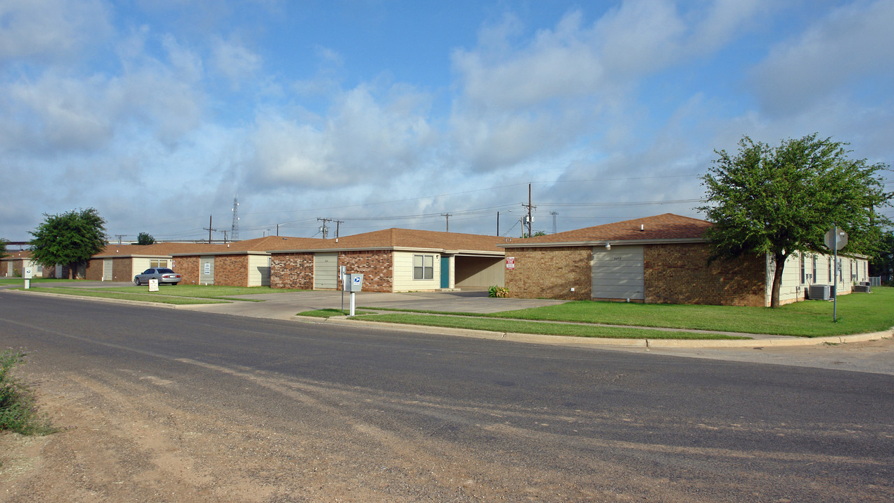 Everstone Apartments in Lubbock, TX - Building Photo