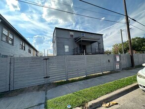 2419 Pannell St in Houston, TX - Building Photo - Building Photo