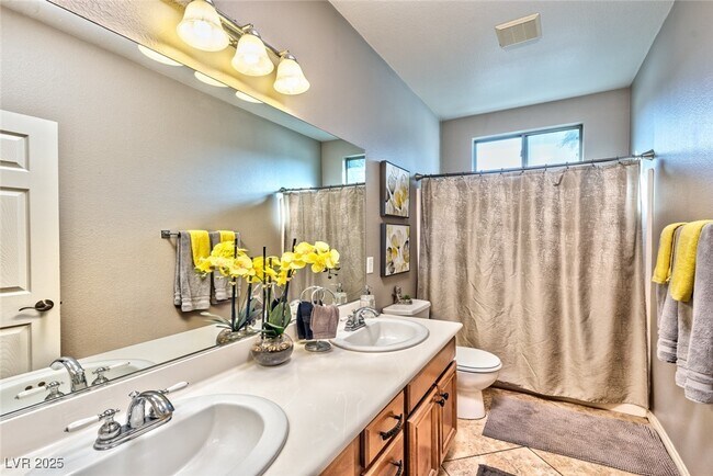 property at 1844 Moonglow Peak Ave