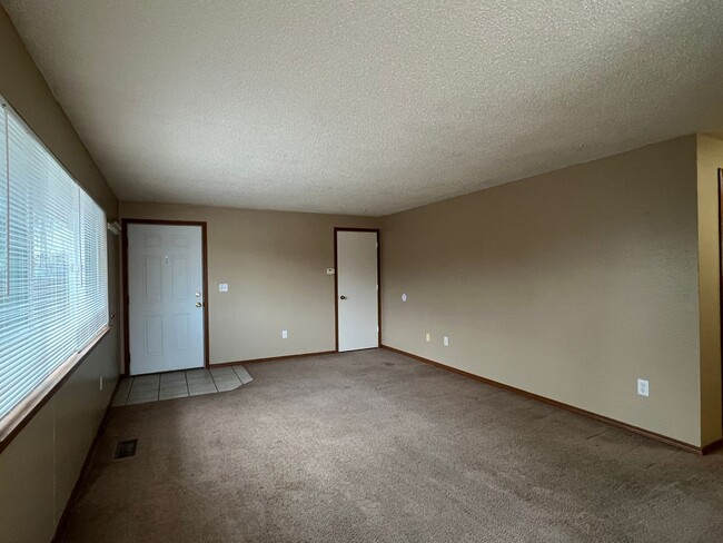 502 Canyon Rd in Yakima, WA - Building Photo - Building Photo