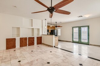 41 Hoke Edward Ct in North Las Vegas, NV - Foto de edificio - Building Photo