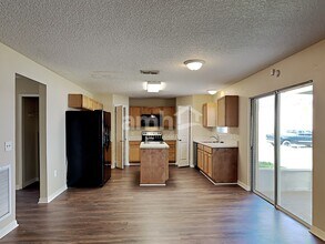 8741 Merseyside Ave in Jacksonville, FL - Building Photo - Building Photo