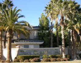 7119 N Durango Dr in Las Vegas, NV - Building Photo