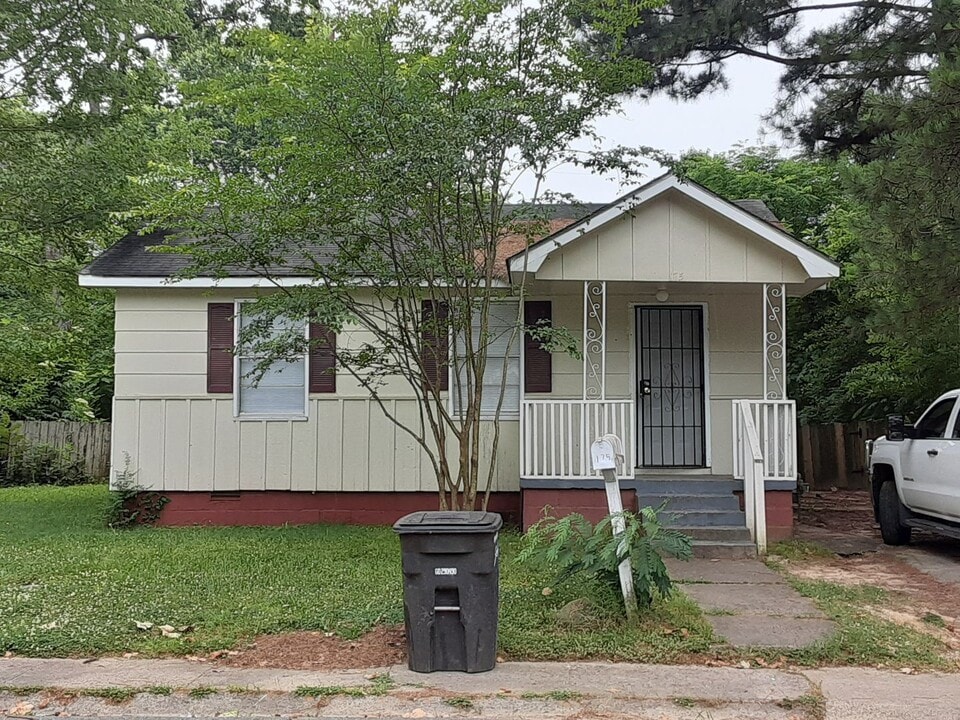 175 Roosevelt Rd in Jacksonville, AR - Building Photo