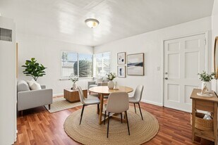 2351 88th Ave in Oakland, CA - Building Photo