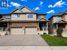 433 Avens St in Waterloo, ON - Building Photo