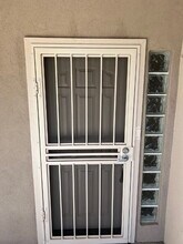 7643 E Indian Bend Rd in Scottsdale, AZ - Building Photo - Building Photo