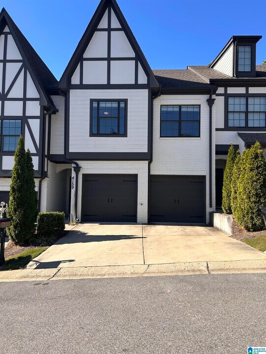 4159 Lennox Wy in Vestavia Hills, AL - Building Photo