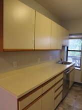 32 Ivaloo St, Unit 3 in Somerville, MA - Building Photo - Building Photo