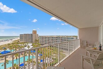 7205 Thomas Dr in Panama City Beach, FL - Building Photo - Building Photo