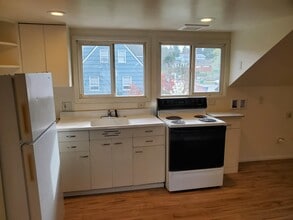 1114 9th Ave SE, Unit 1116 9th Ave SE in Olympia, WA - Building Photo - Building Photo