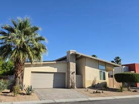 4415 Vantage Ln in Palm Springs, CA - Building Photo