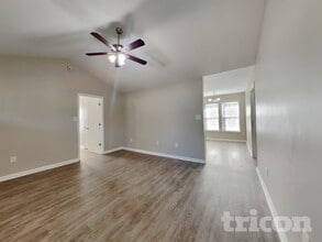 500 Sunray Dr in Clayton, NC - Building Photo - Building Photo