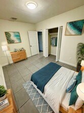 13800 Monroe St in Miami, FL - Building Photo - Building Photo