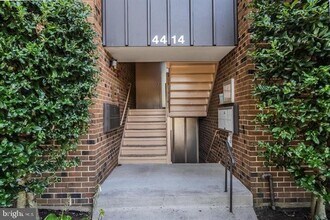 4414 Island Pl in Annandale, VA - Building Photo - Building Photo