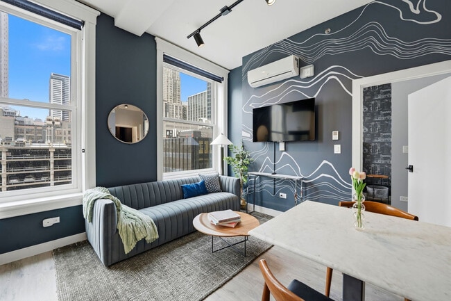 property at 417 S Dearborn St